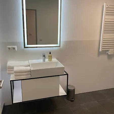 & Monteurunterkunft 