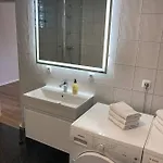 & Monteurunterkunft 