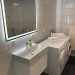 & Monteurunterkunft 