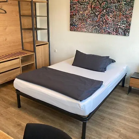 & Monteurunterkunft 