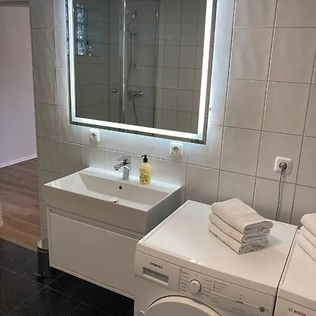 & Monteurunterkunft 