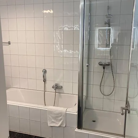 & Monteurunterkunft 