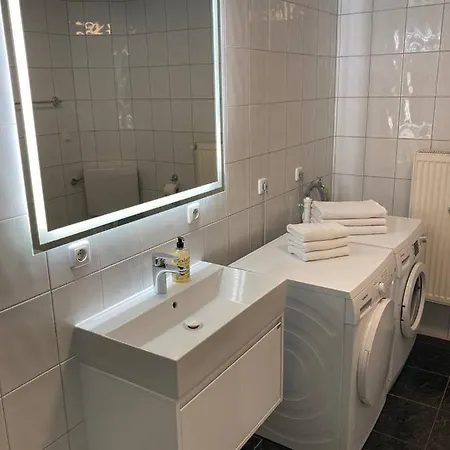 & Monteurunterkunft 