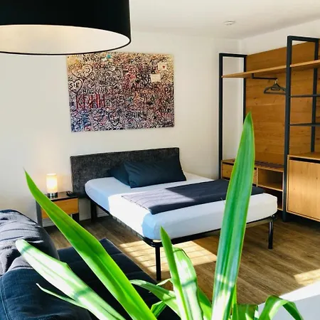 Apartment Ferienwohnung&monteurunterkunft Mainbogen-blick *