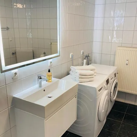 & Monteurunterkunft 